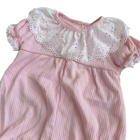 Vintage Baby Girl Pink Romper Bubble Collared White Eyelets Ribbed Size 3-6M - Picture 2 of 5